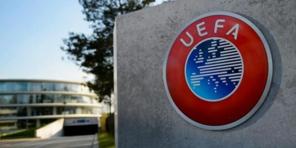 乐鱼体育官网-传欧足联处罚10家FFP违规豪门，巴萨尤文根本不慌？