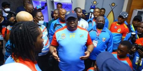 世预赛最高潮来临:今晚决出7个名额 萨拉赫马内PK