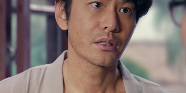 乐鱼体育官网-黄晓明一身肌肉火出圈，打了多少“假肌肉”男明星的脸？