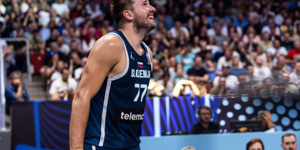 前斯洛文尼亚主帅：东契奇减重了12KG 但他们仍需要钱查尔和内博