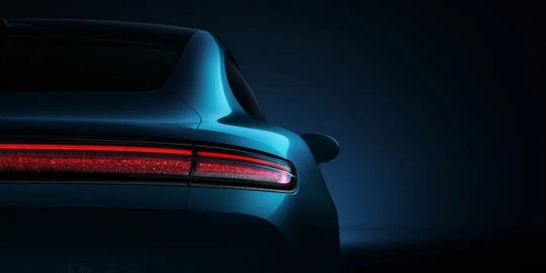 乐鱼app-吵了一年的“532轿车”，看到销量傻眼了